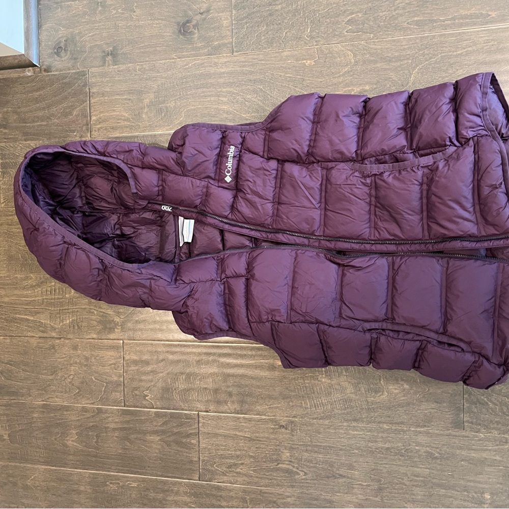 Columbia Women's Puffer Vest in Deep Purple